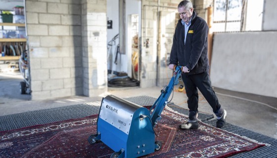 Carpet Dusting with Machine